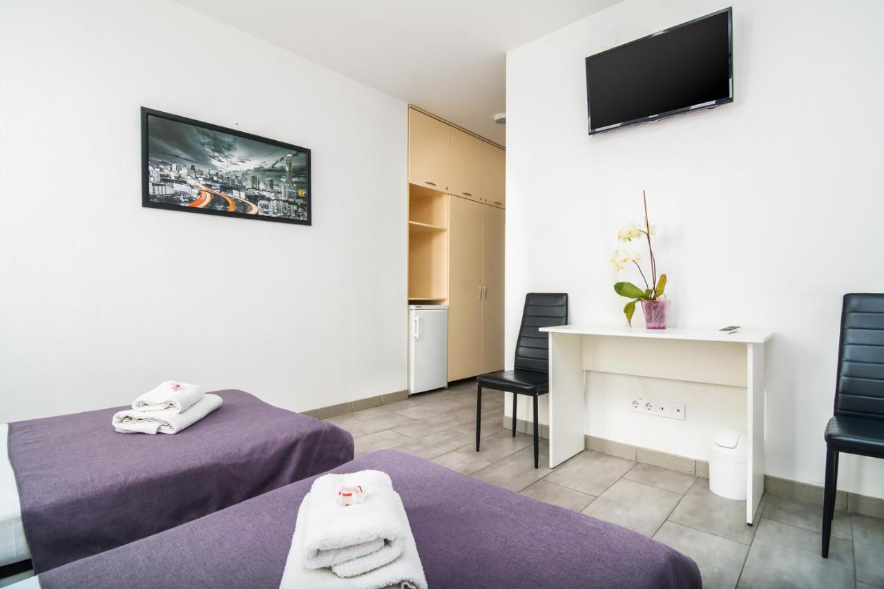 Skyhome Mini-Hotel Kiev Exteriör bild
